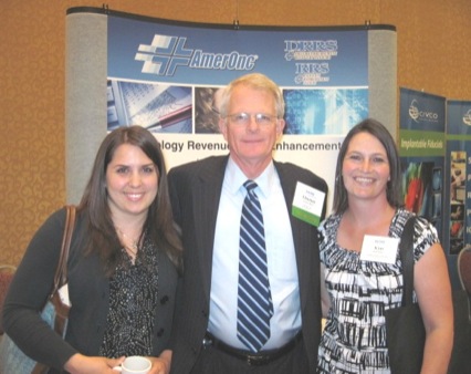 Thomas Rea, AmerOnc, with meeting attendees